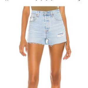 Levi’s ribcage shorts